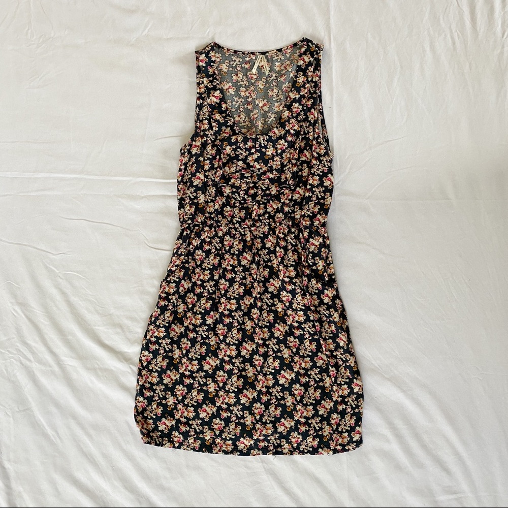 Sleeveless floral dress